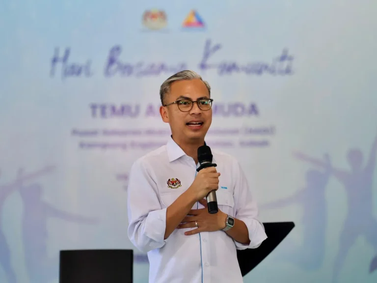 Fahmi zahir takziah atas pemergian Karam Singh Walia