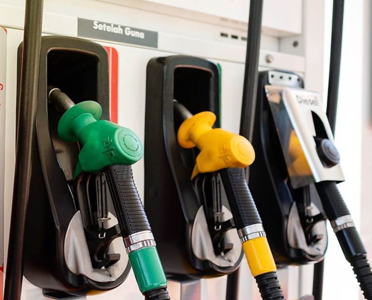 Tiada isu bekalan minyak bagi Mei dan Jun – Fahmi