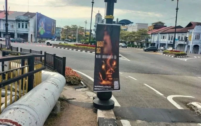 JAINJ ambil tindakan turunkan kain rentang promosi ajaran Ahmadi Religion