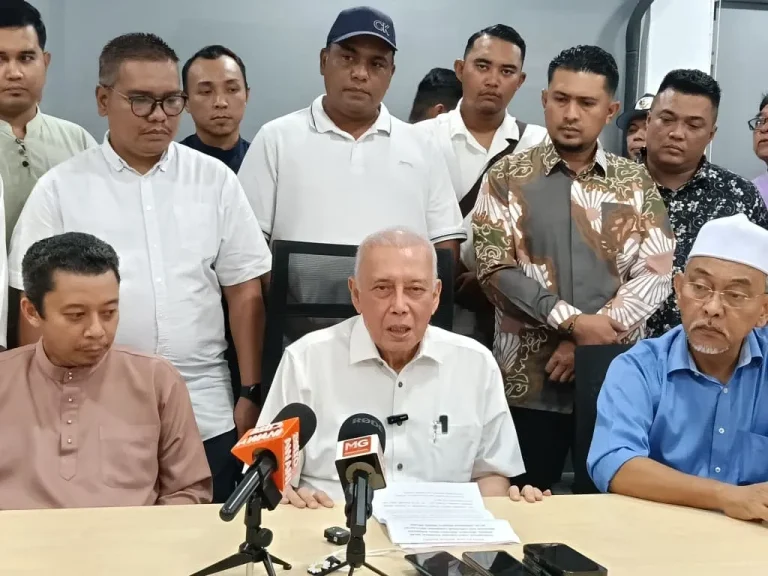 Bersatu Melaka umum pembubaran lima daripada enam jawatankuasa bahagian, sayap dan cawangan seluruh negeri