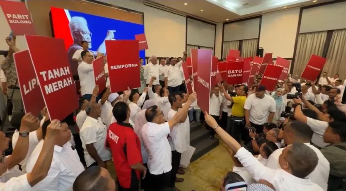 BERSATU UNDUR