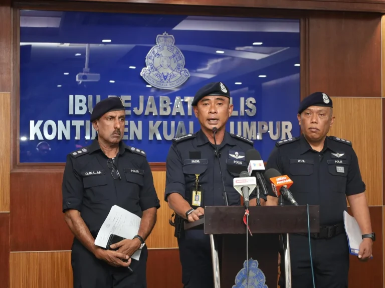 Jangan main mercun, bunga api selepas 12 tengah malam