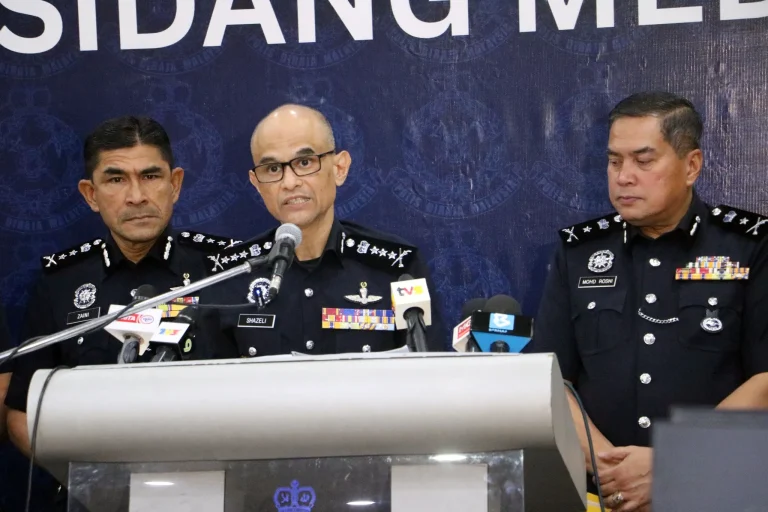 Pemindahan patung berhala di Rawang berjalan lancar