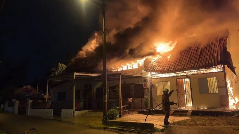 Empat rumah musnah dalam kebakaran di Kampung Kilang Sago, Kulim