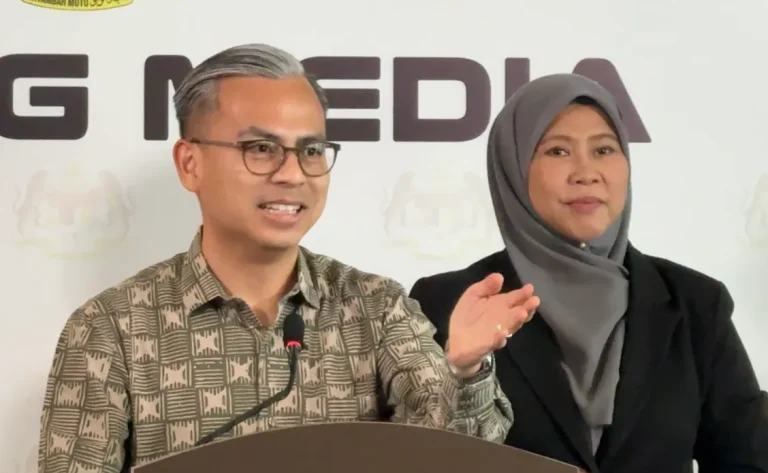 “Jangan pandang rendah institusi pengajian tinggi, khususnya UIA” – Fahmi