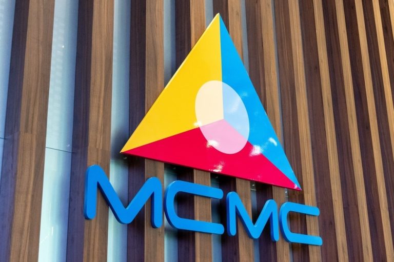 MCMC kesan video lama kes pijak al-Quran di Singapura tular semula