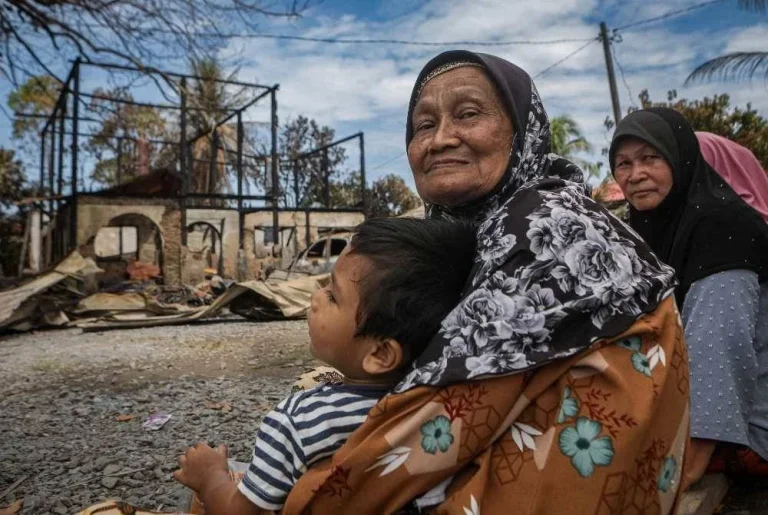 Tujuh sekeluarga hilang tempat tinggal, rumah musnah dalam kebakaran