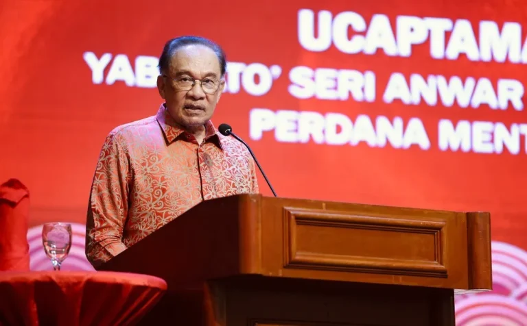 PM puji tindakan berani 7 pemuda hero Tasik Biru selamatkan tiga beranak