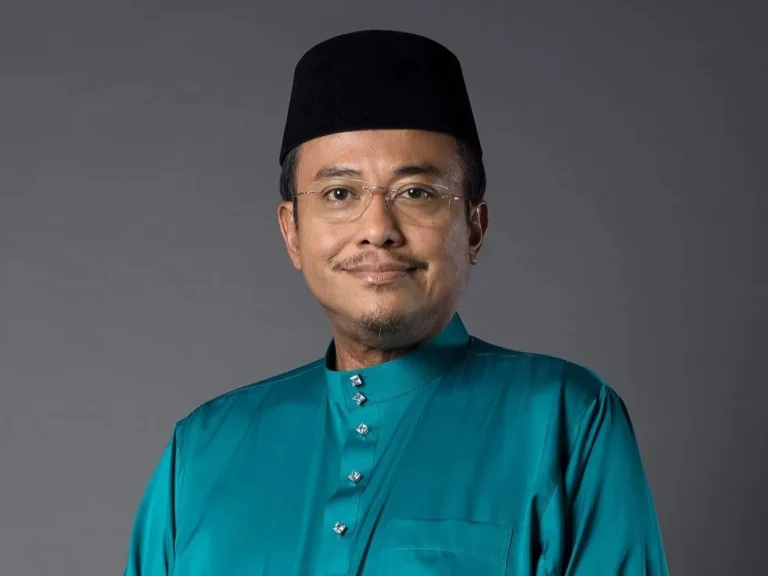 Ahmad Samsuri dipilih Pengerusi baharu PN, Muhyiddin jadi Timbalan