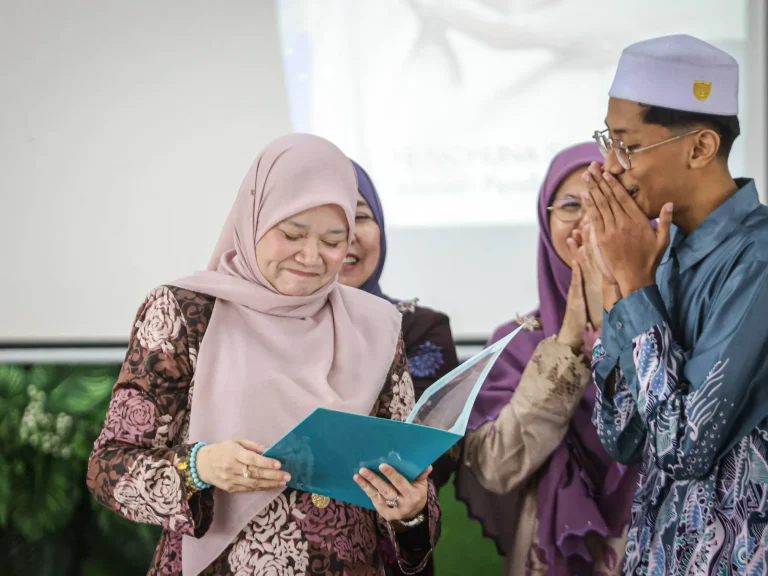 Menteri Pendidikan berbangga dengan keputusan STAM 2025