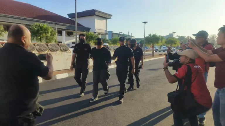 Panas baran, masalah kewangan dipercayai punca lelaki tikam ibu hingga mati – Polis