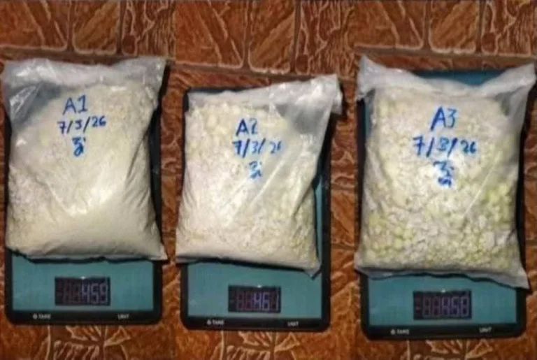 Dua lelaki ditahan bersama 1.3kg heroin di Plaza Tol Maran