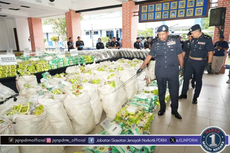 3 sindiket tumpas, Polis rampas dadah lebih RM180 juta