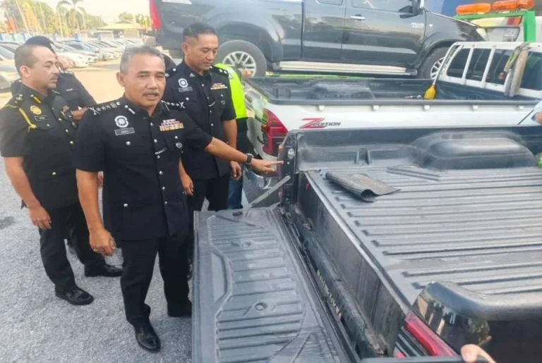 Sindiket seludup petrol guna lima pikap diubah suai tumpas dalam sejam