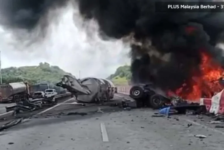 Laluan PLUS Kulai–Sedenak sesak teruk akibat nahas treler, lori tangki