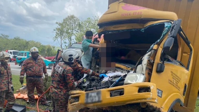 Pemandu lori maut, tiga cedera kemalangan di PLUS