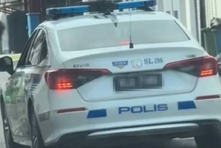 Polis siasat video tular MPV ambil bungkusan di restoran mamak
