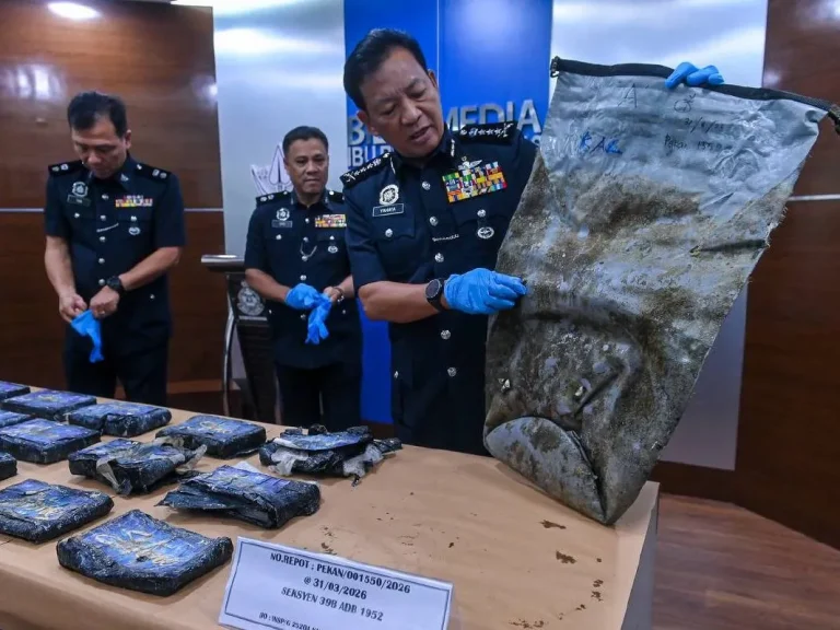 Dadah kokain bernilai RM7.31 juta ditemukan dalam beg di Pantai Tanjung Gosong