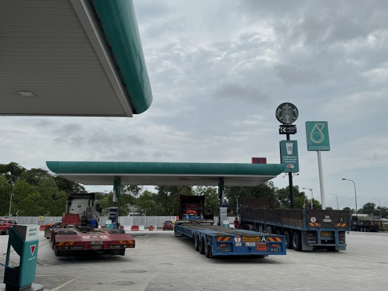 MOF jelaskan harga pam kekal walaupun minyak dunia turun