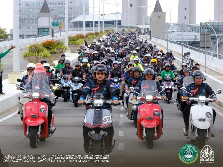 Nurul Izzah kecam konvoi motosikal 4 MB anjuran PN ketika krisis bahan api