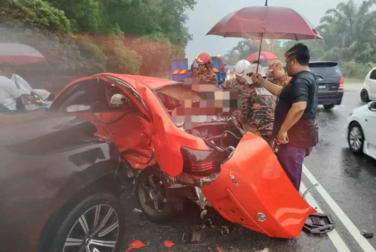 Dua maut, dua parah nahas tiga kenderaan berhampiran sekolah