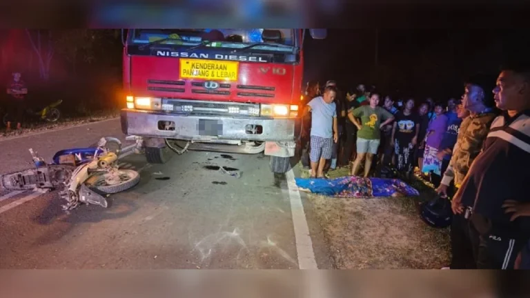 Isteri maut, anggota APM parah motosikal dirempuh lori