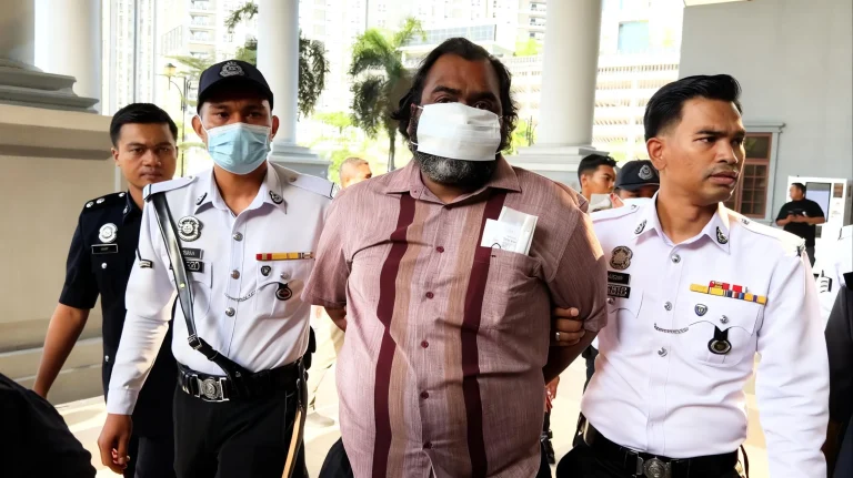 Inspektor polis langgar anggota trafik didakwa lapan pertuduhan