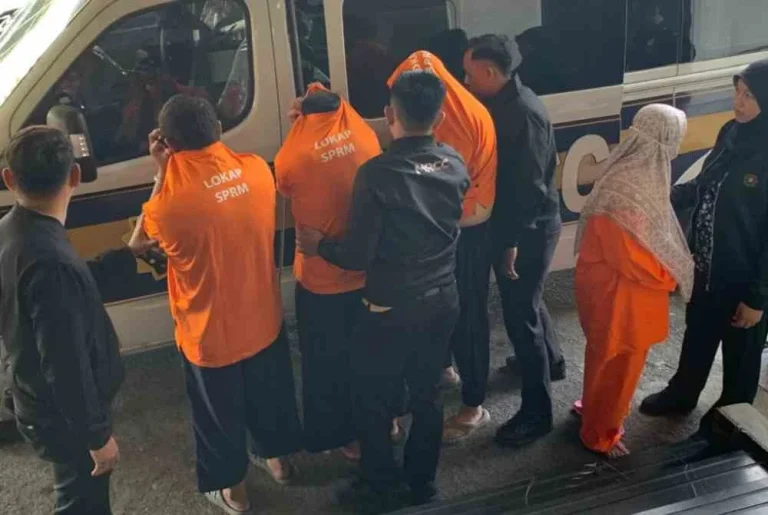 Dua pensyarah IPTS antara empat indvidu direman kes minta, terima rasuah RM5 juta