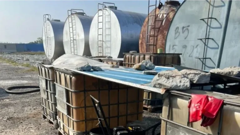 Cubaan pindah minyak hitam haram terbongkar, tujuh ditahan