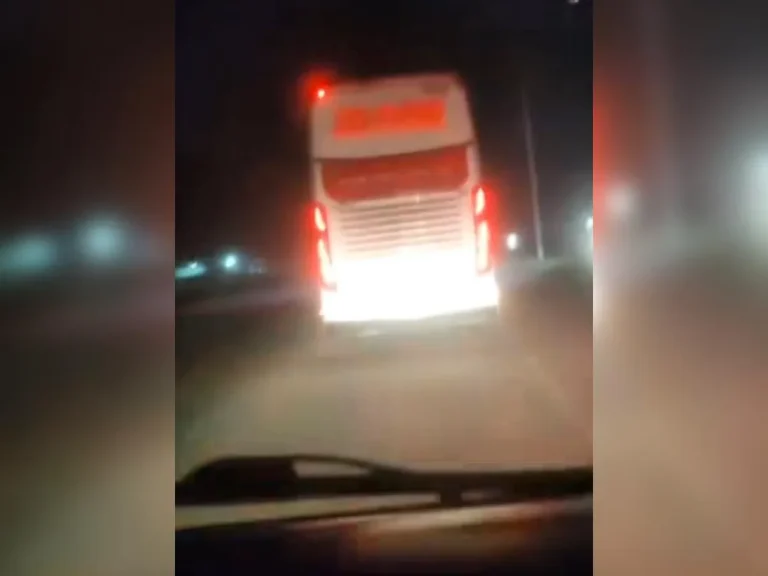 Bas halang laluan ambulans, polis buka siasatan