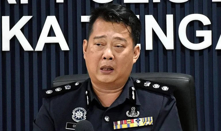 Suspek serang polis guna parang ketika serbuan dadah