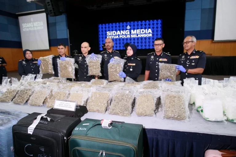 Tiga sindiket tumpas di KLIA, dadah RM5.45 juta dirampas