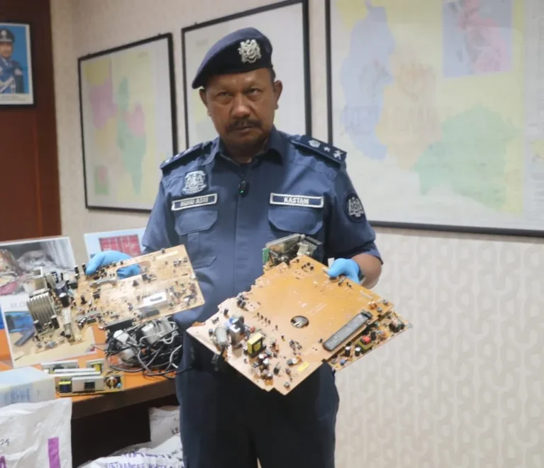 Kastam Pahang gagalkan seludup 88.39kg e-waste