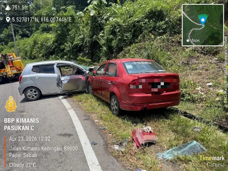 Dua maut tersepit dalam kemalangan kereta bertembung