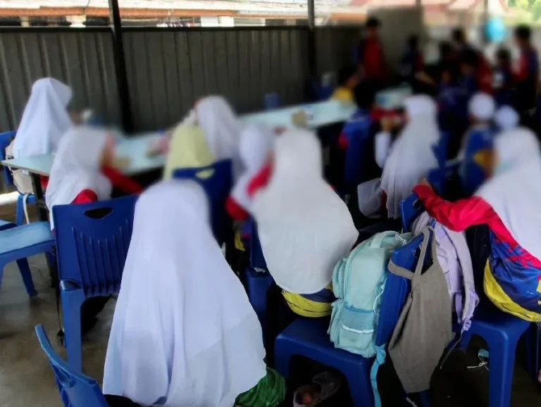34 pelajar rentas sempadan haram dibebaskan dengan jaminan polis