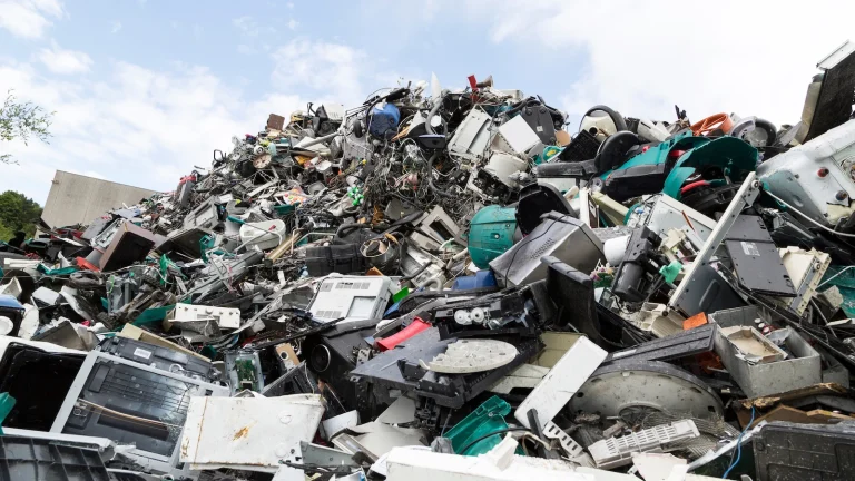 Kes rasuah e-waste : Ketua Pengarah JAS, timbalan akan didakwa esok