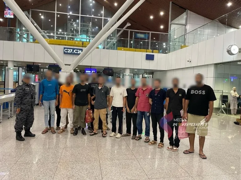 JIM Johor hantar 90 tahanan asing ke negara asal