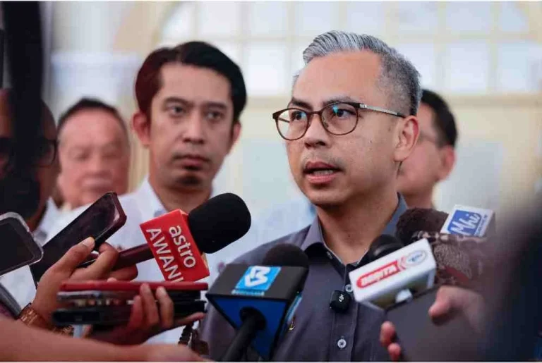 Kerajaan kaji tindakan terhadap Meta gagal kekang akaun palsu – Fahmi