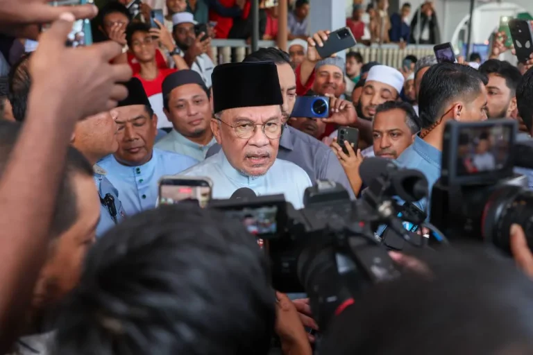 Culik peserta GSF: `Saya akan hubungi rakan sejawat, beri tekanan kepada Israel’ – Anwar