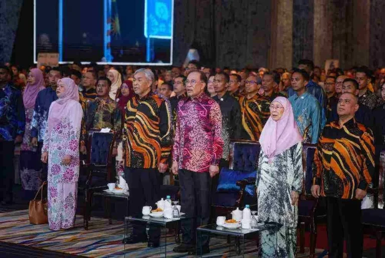 Kerajaan beri keutamaan kepada sektor pendidikan negara, jamin tambah peruntukan – PM