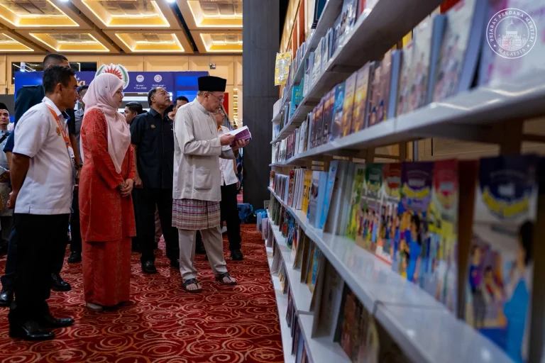 Sambutan luar biasa PBAKL bukti budaya membaca masih istimewa dalam masyarakat – PM