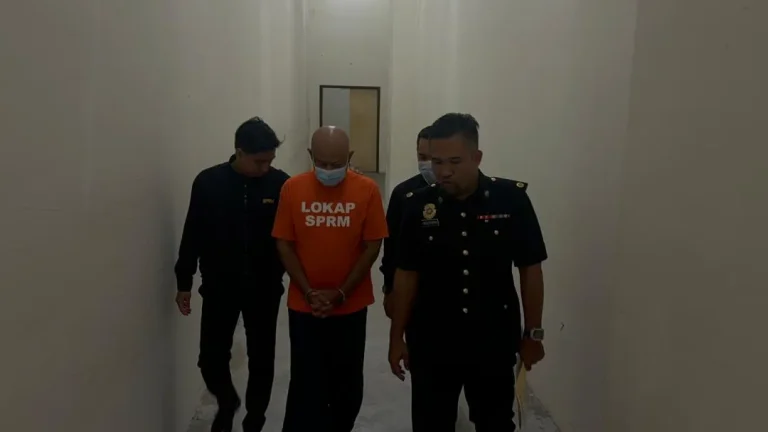 Eksekutif kanan binaan agensi kerajaan direman kes minta, terima rasuah RM8,000