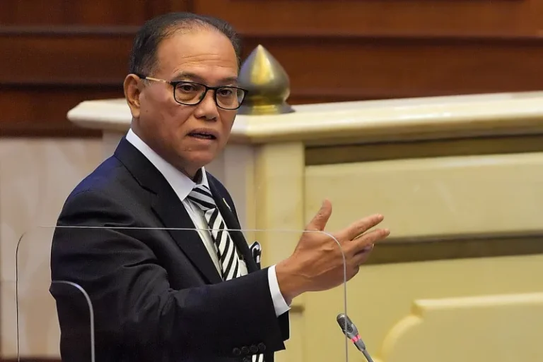 Kerajaan Pahang musnahkan tanaman haram hampir 2,000 hektar