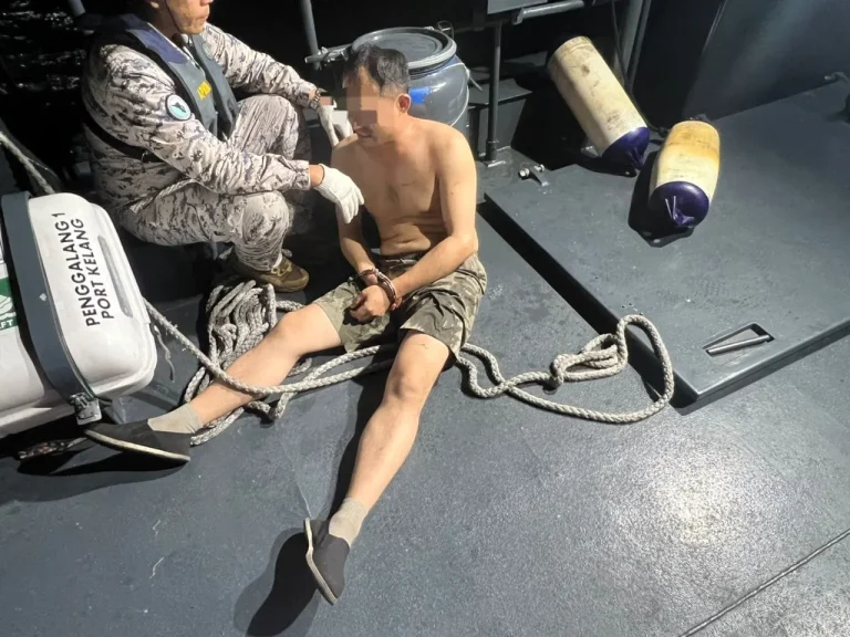 Kru kapal tikam rakan sekerja di tengah laut, suspek ditahan cubaan bunuh