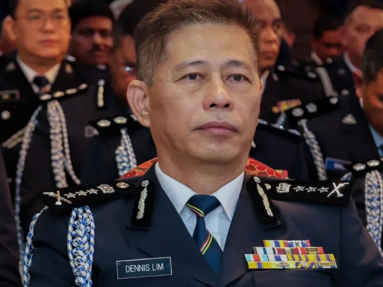 Lelaki putus jari gara-gara sebuah telefon bimbit