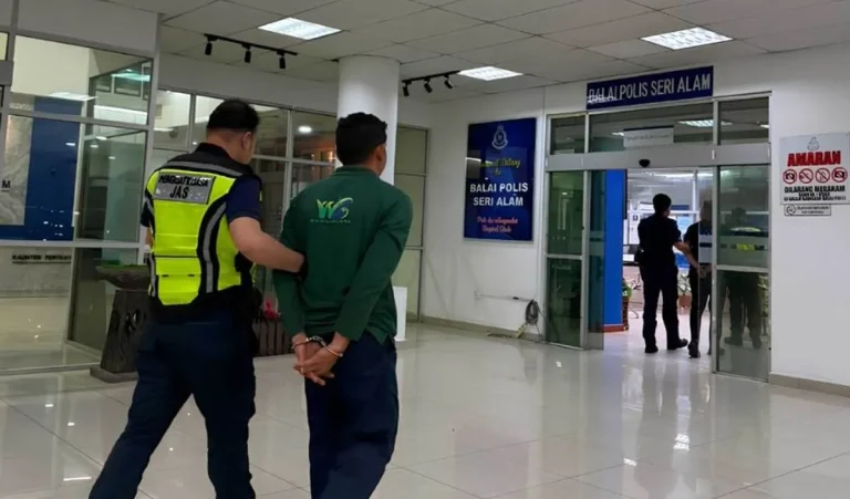 2 ditahan bantu siasatan pelepasan asap oren di Pasir Gudang