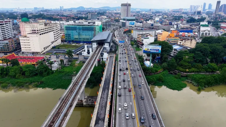 PM bakal rasmi LRT3 laluan Shah Alam Ahad ini