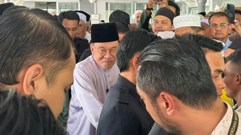 Kerajaan akan bangunkan perumahan penjawat awam dengan kadar sewa murah – PM