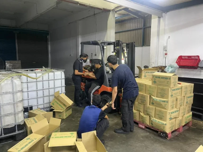 KPDN tumpas sindiket seleweng minyak masak peket, lebih 59 tan dirampas