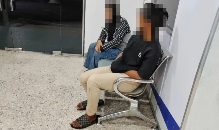 Keluar masuk tandas surau, dua remaja dicekup berkhalwat